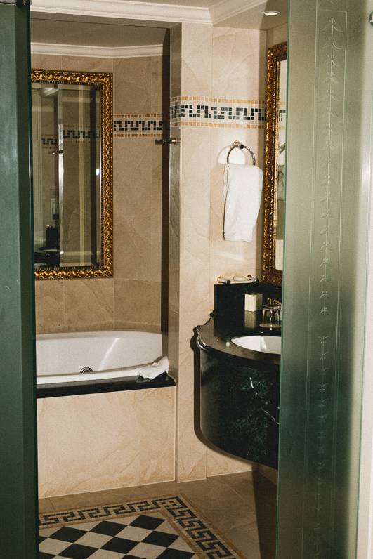 ‘Room service’ ft Lucas Whitesmith — image 11